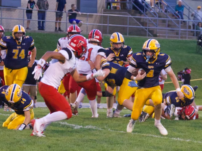 Eisenhower suffers 44-14 loss to Fairview